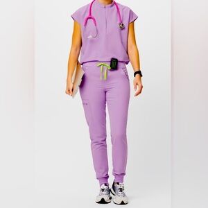 Lavender Dew Figs Scrub Set